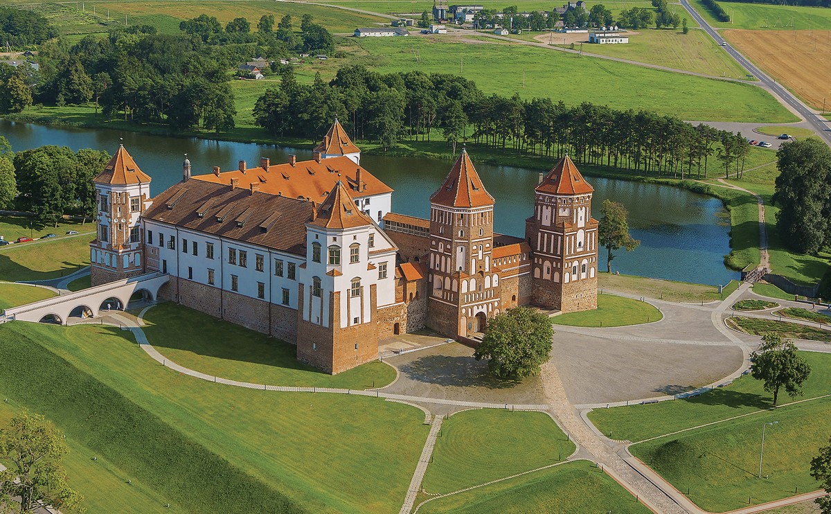 тур в брест-мирский замок